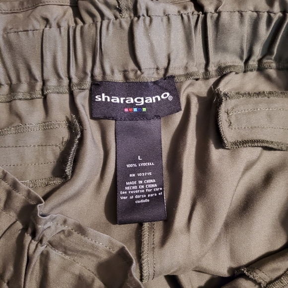 SHARAGANO PANTS. ARMY GREEN. SIZE LARGE. - Picture 3 of 3